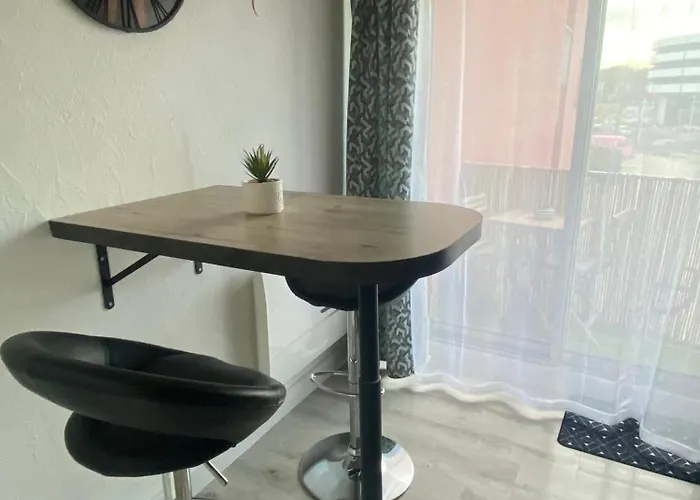 Centre Port Avec Piscine Port Richelieu Agde