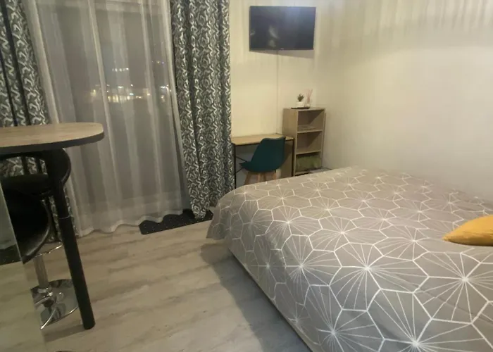 Appartement Centre Port Avec Piscine Port Richelieu